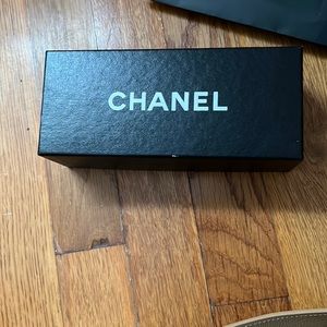Chanel box